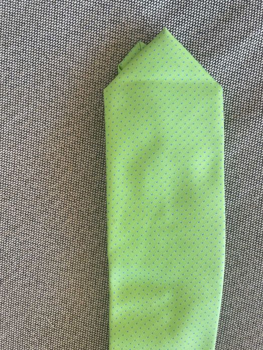 Gravatas em tons de verde