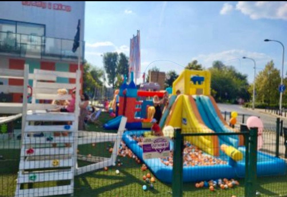 Plac zabaw.Sztuczna trawa Orlik.Włos 6 cm