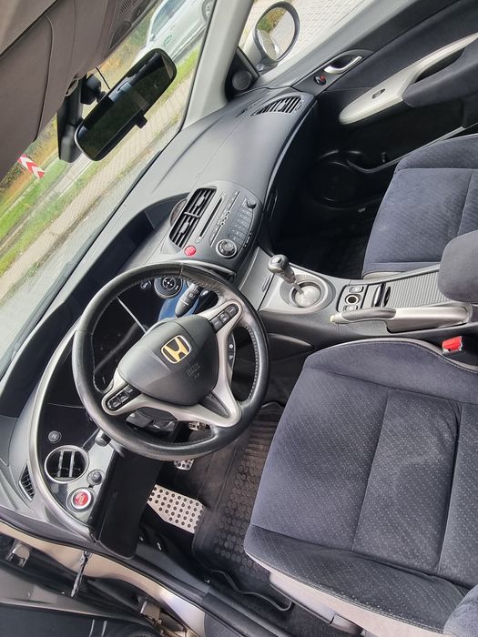 Honda Civic 1.8 140 km salon pl