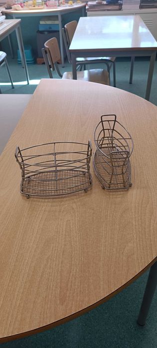 Suportes para colocar o que desejar...super prático!