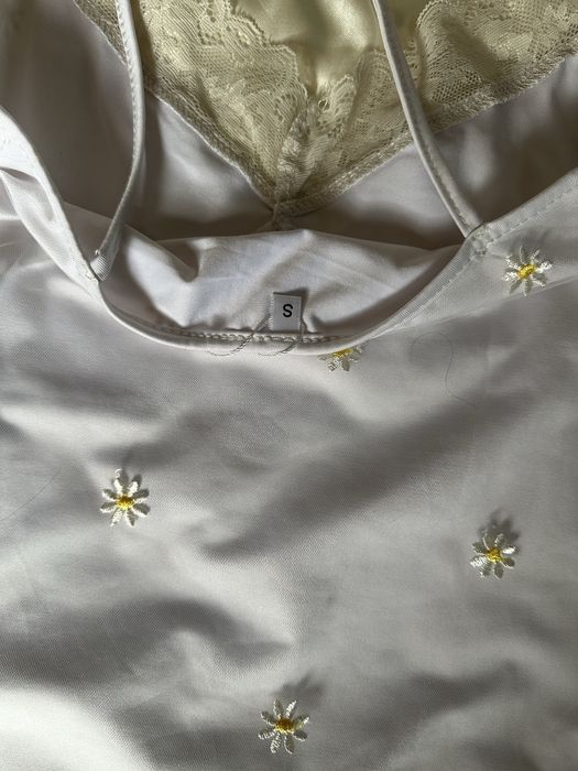 Vestido usado muito poucas vezes