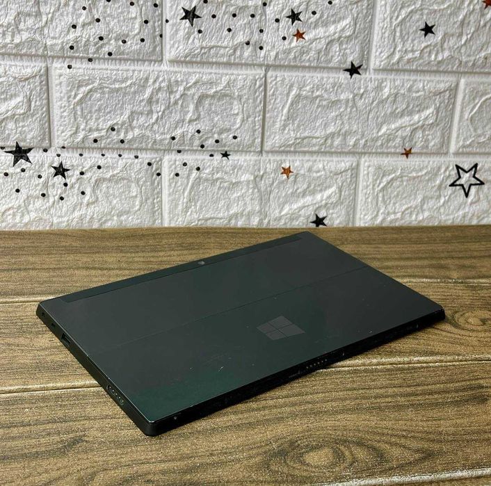 Планшет Microsoft Surface 32/64 ГБ