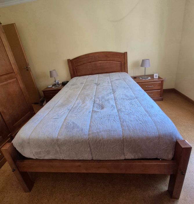 Cama Casal e Colchão Ortopédico