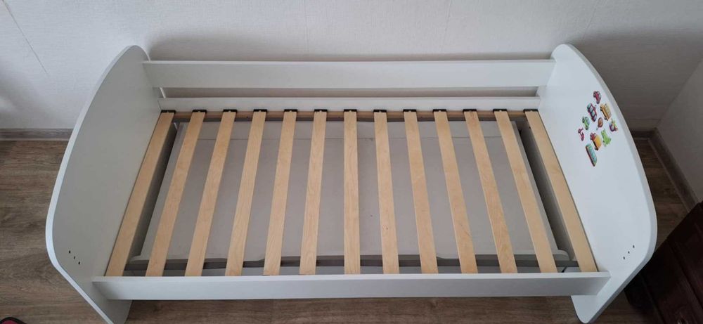 Łóżko dziecięce 160x80 + akcesoria