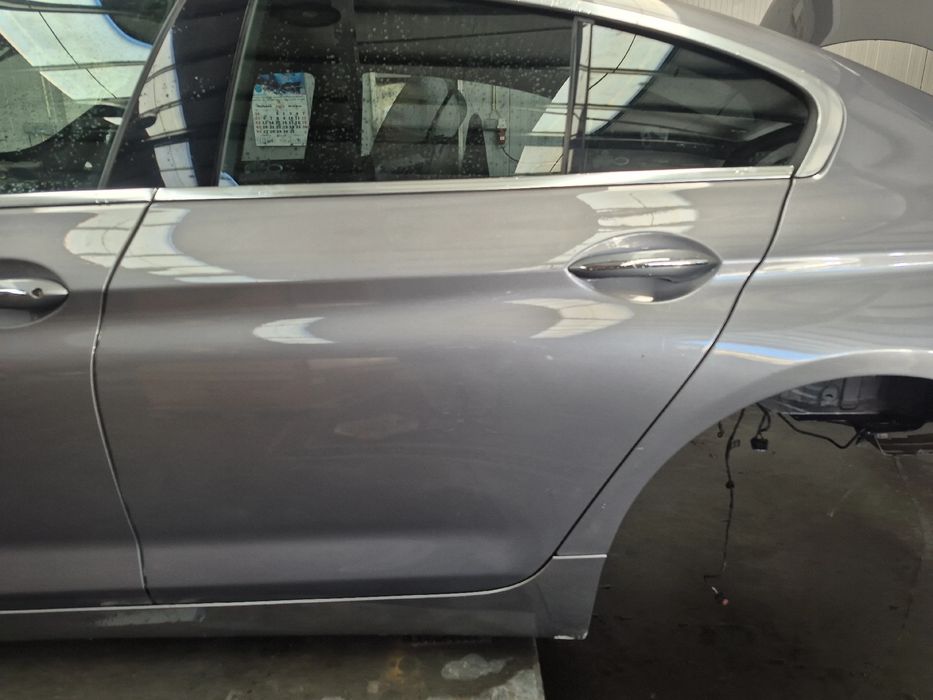 Porta trás esquerda BMW 6 Gran Coupe (F06)