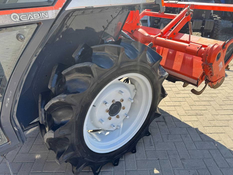 Японський трактор, міні трактор Kubota GL 25 з кабіною + фреза