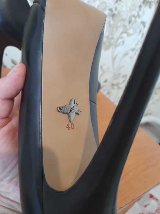 Продам туфлі жіночі