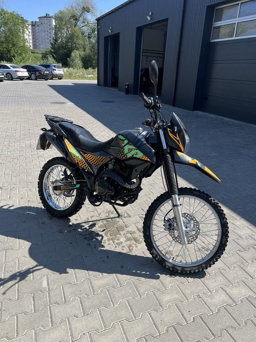 Мотоцикл Shineray 200 6c