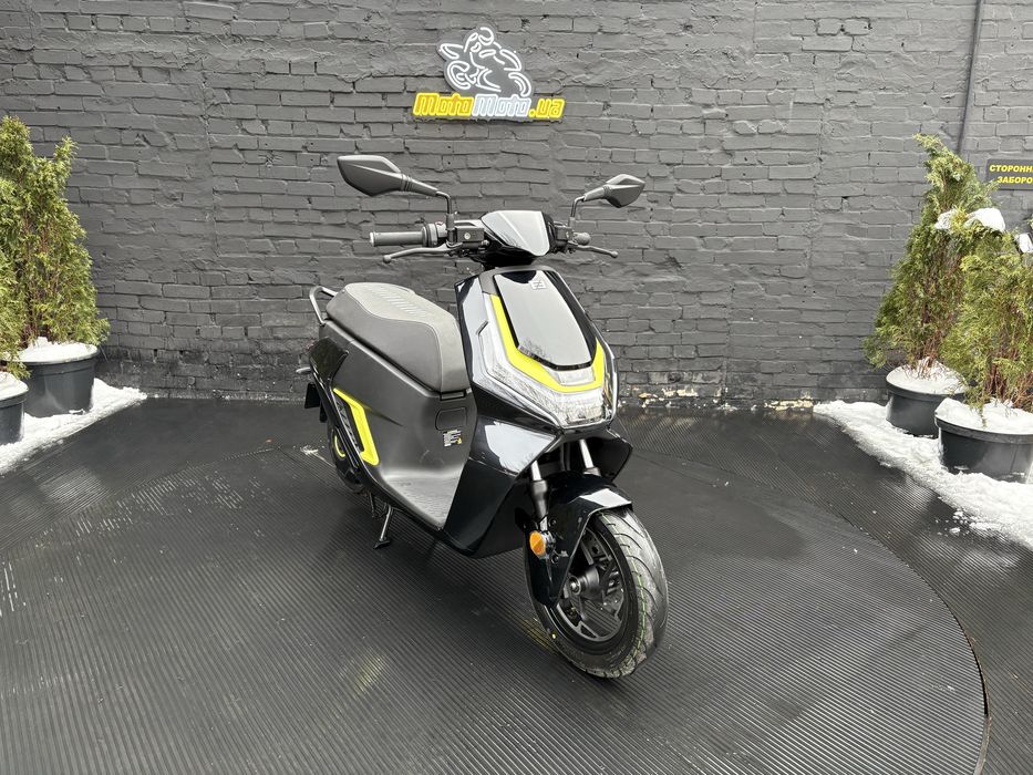 Електроскутер ZEEHO AE6+