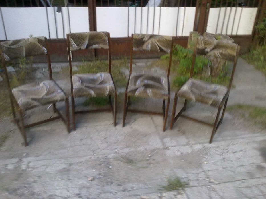 Krzesła komplet 4 szt do stołu z PRL