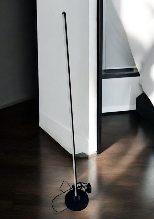 Candeeiro de pé Govee com caixa completa