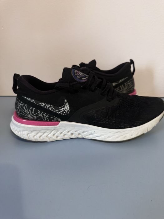Кросівки Nike Odyssey React Flyknit 2