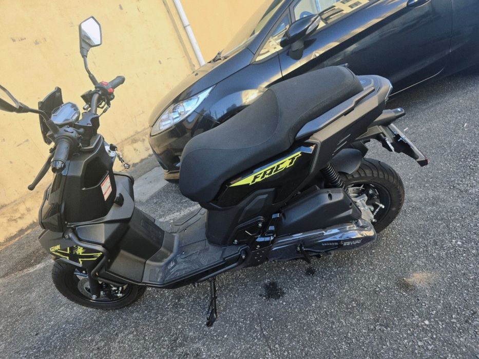 Moto Keeway 125 semi nova