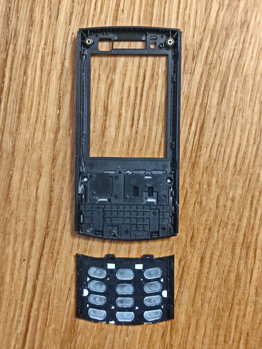 Передняя панель для Nokia 6700 slide