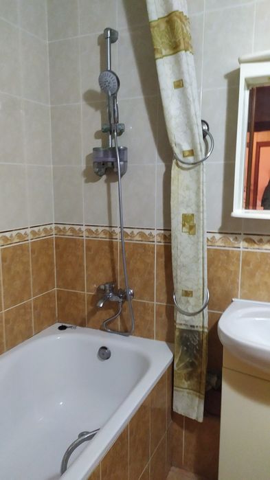 Продаю 3к/кв пл.Победы 4/9 ремонт, мебель 41500$