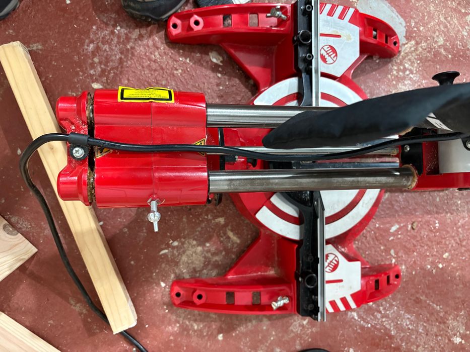 Serra de Esquadria Einell em excelente estado