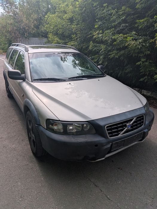 Розборка Volvo Запчастини шрот XC70 2003 рік 2.4D5 двигун 163к.с 120kw