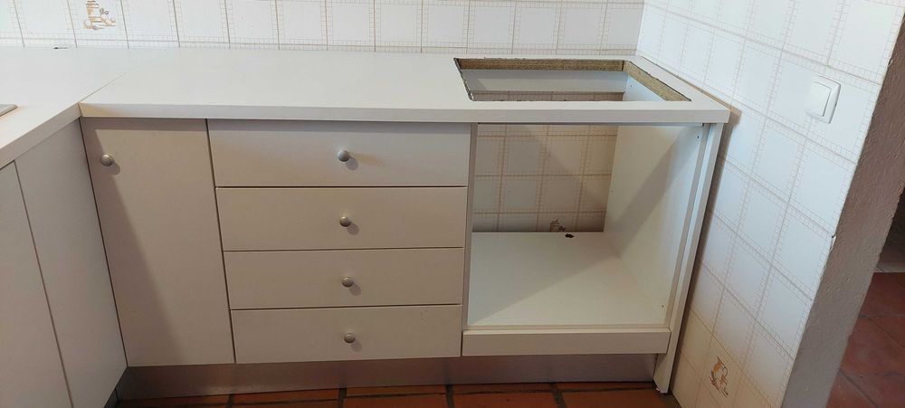 Armário de cozinha completo - superior e bancada