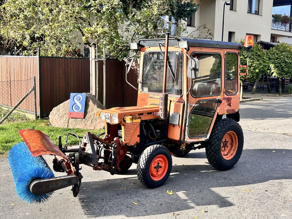 Ciągnik komunalny Kubota