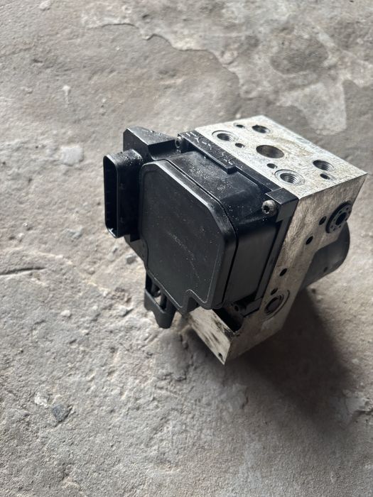 Блок abs абс ауді а6 с5 audi 2.5 тді tdi a6 c5 8E0614111T