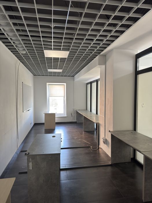 Сучасний стильний офіс