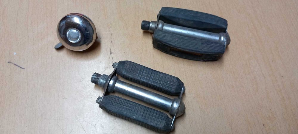 Zestaw pedał rowerowy wąski dzwonek rowerowy pedał Romet