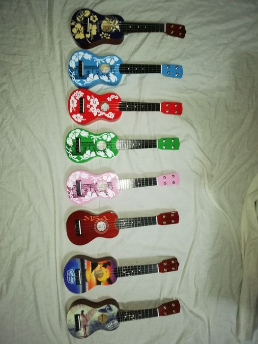 Ukulele soprano novo (piccolo) - vários modelos