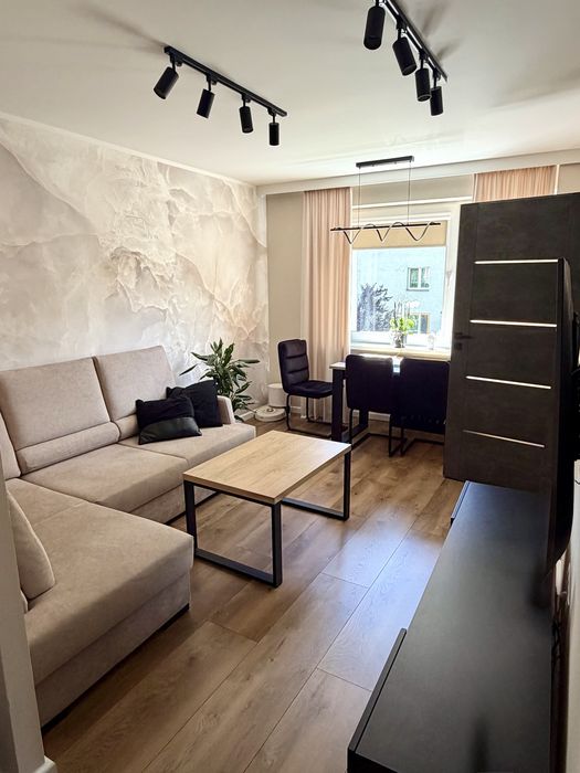 3-pokojowe mieszkanie po generalnym remoncie | 47 m² | Wysoki standard | Klimatyzacja | Garderoba | Centrum Siemianowic Śląskich