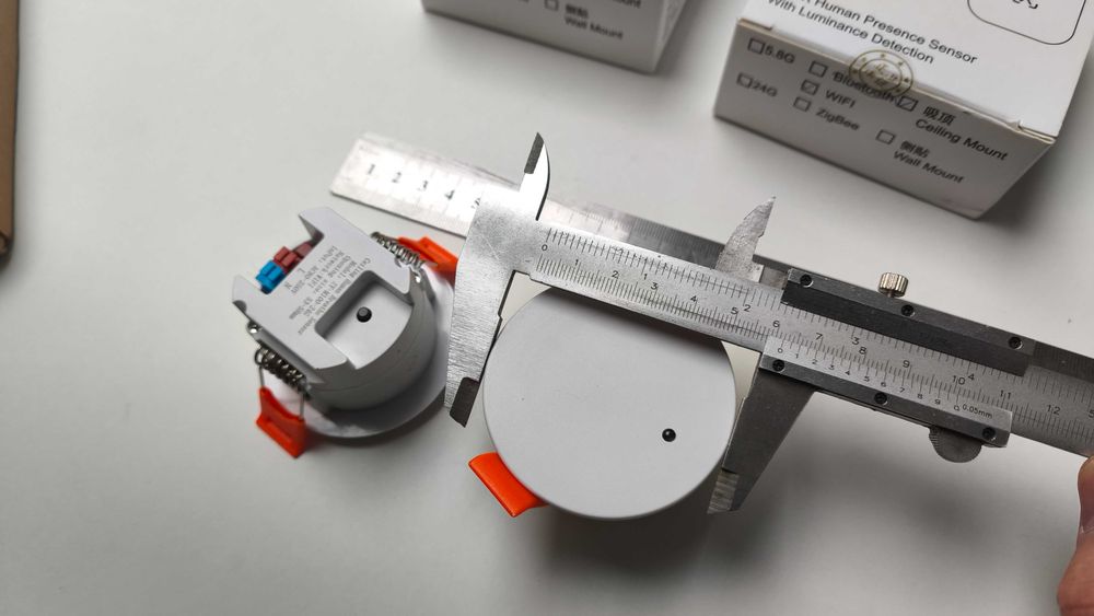 Розумний датчик присутності людини Tuya Zigbee/WiFi (mmWave радар)