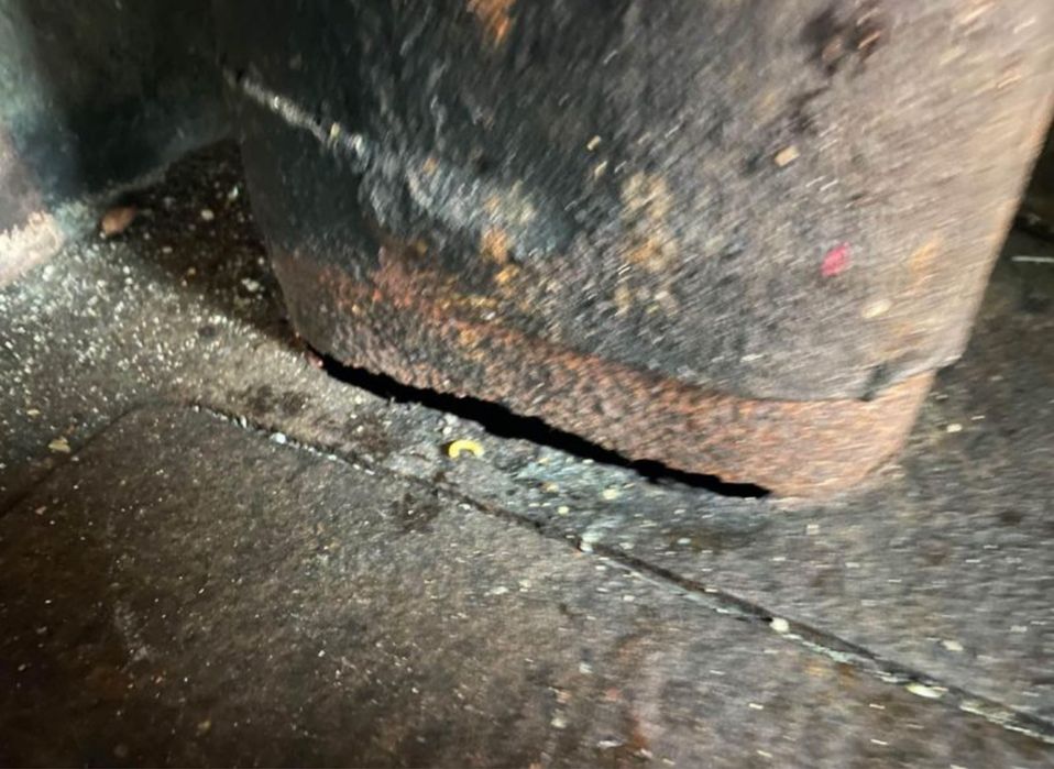 fogão grande de lenha rústico em ferro