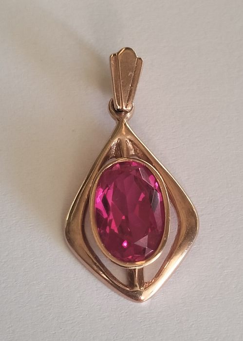 Подвеска золото 583 пробы с рубином, кулон