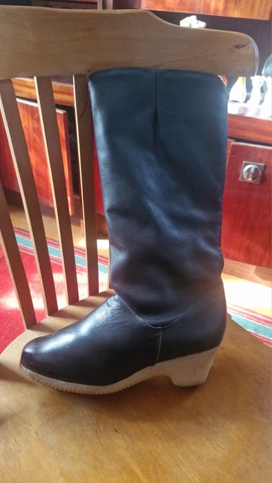 Нові шкіряні зимові чоботи з натуральним хутром, Югославія