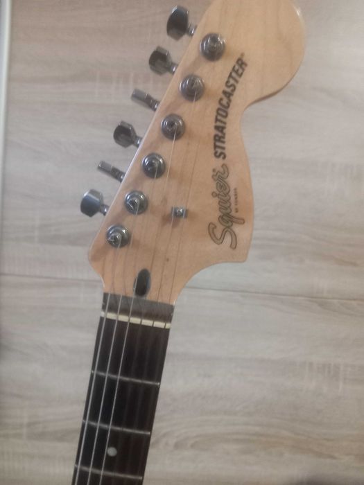 Gitara Squier Stratocaster czarna