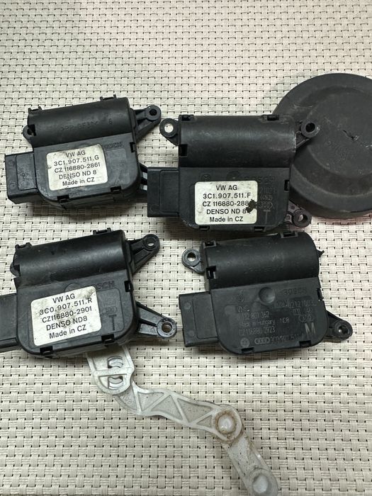 Моторчик заслонок, клімата