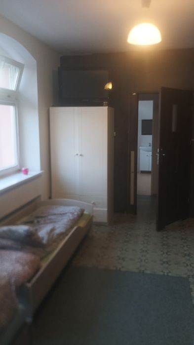 Dwa pokoje czteroosobowe centrum dał pracowników