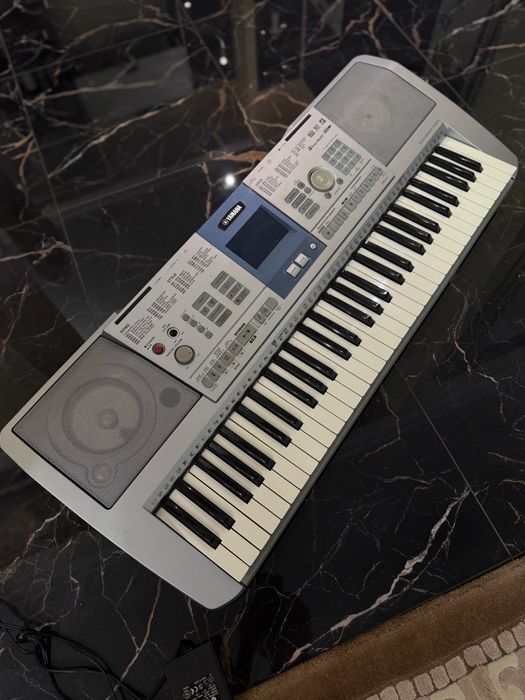 Синтезатор YAMAHA