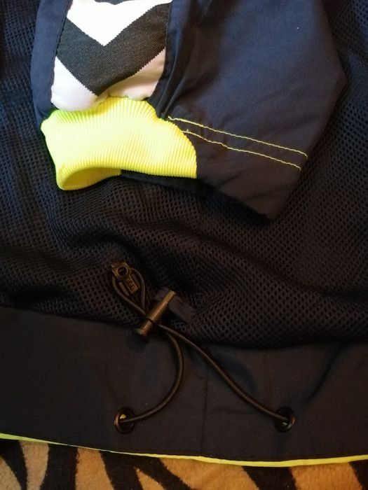 Kurtka Wiatrówka Hummel L stan idealny