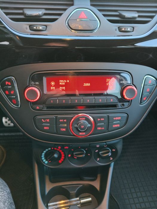 Opel corsa E 1,4 benzyna 90KM