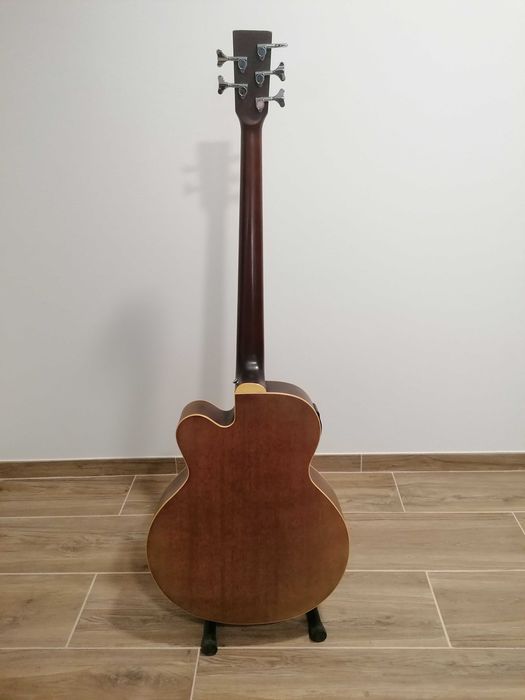 Guitarra baixo eletroacústica Harley Benton 5 cordas