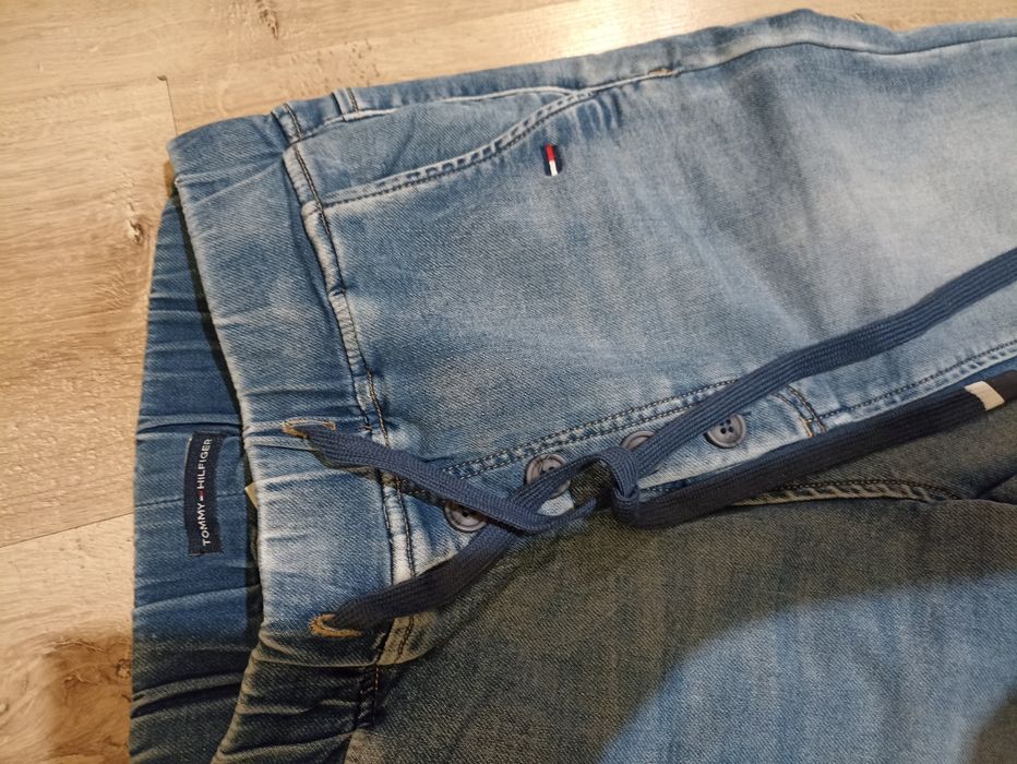 Spodnie damskie joggery Tommy Hilfiger XS/S