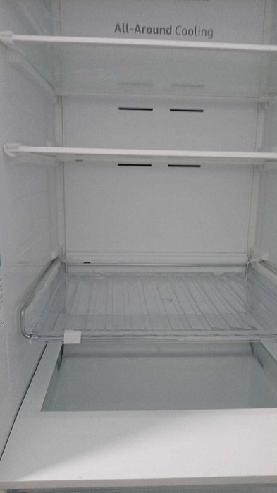 Frigorífico semi novo