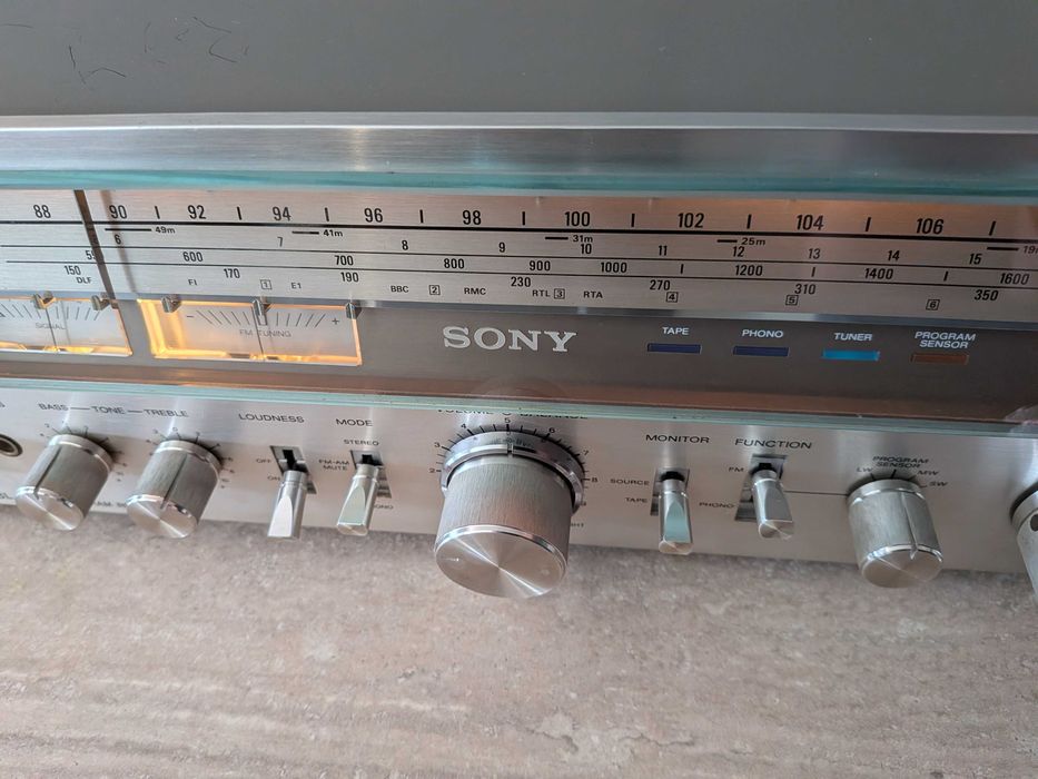 Sony STR-313 AM/FM Stereo Receiver (1978-79)