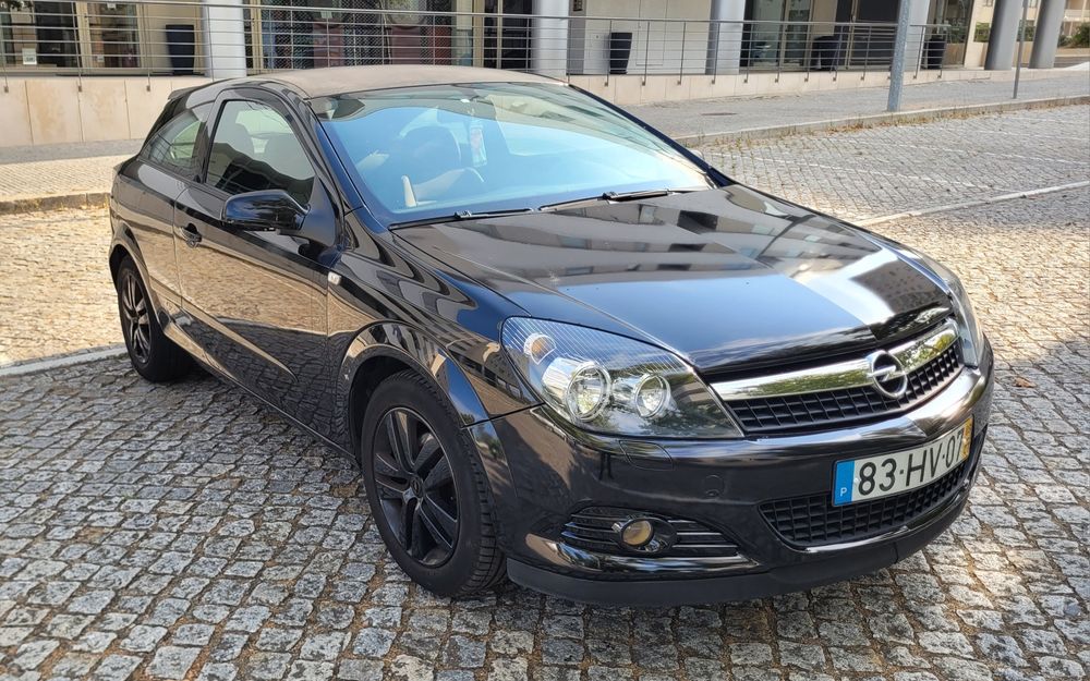 Opel Astra Gtc 09