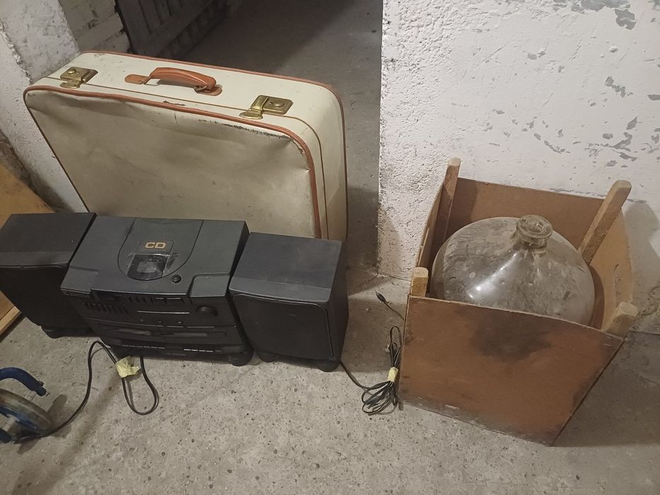 Zestaw staroci mix m.in. Wieża Classic +2x głośnik lata 90te