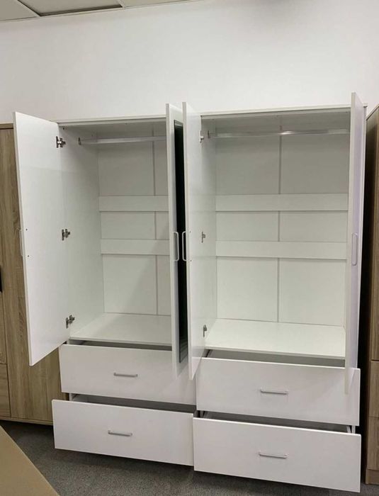 Roupeiro 4 portas branco Novo Levamos a sua casa Envio gratis