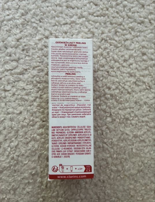 Clarins fresh scrub peeling do twarzy
