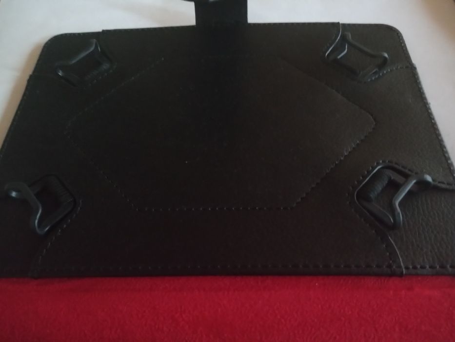 Etui na tablet ART + bezprzewodowa klawiatura.