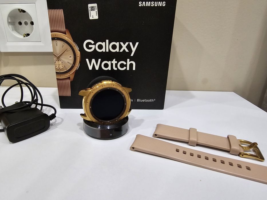 Смарт-годинник Samsung Galaxy Watch 42mm Rose Gold