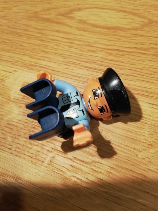 Klocek Duplo policjant Lego