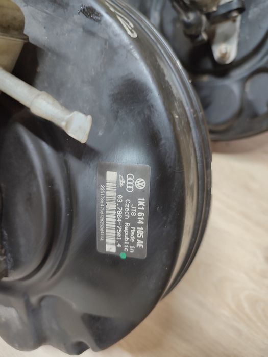 Вакуумний підсилювач тормозів  Пассат б6 б7 Октавія А5 Гольф 6 5 Вакум